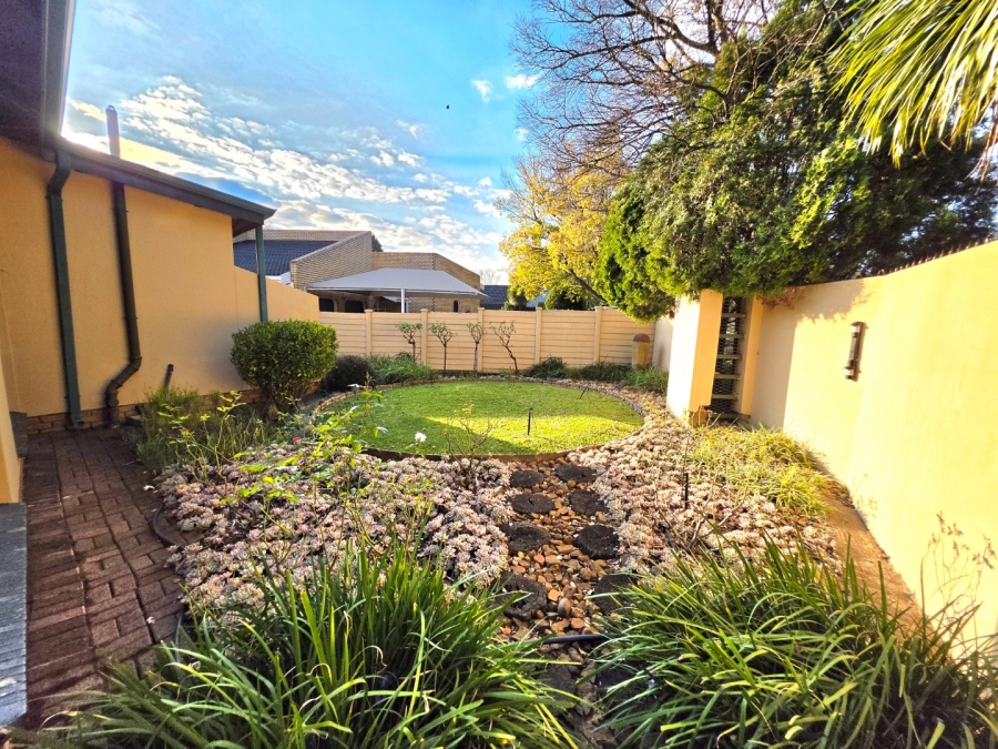 5 Bedroom Property for Sale in Panorama Free State